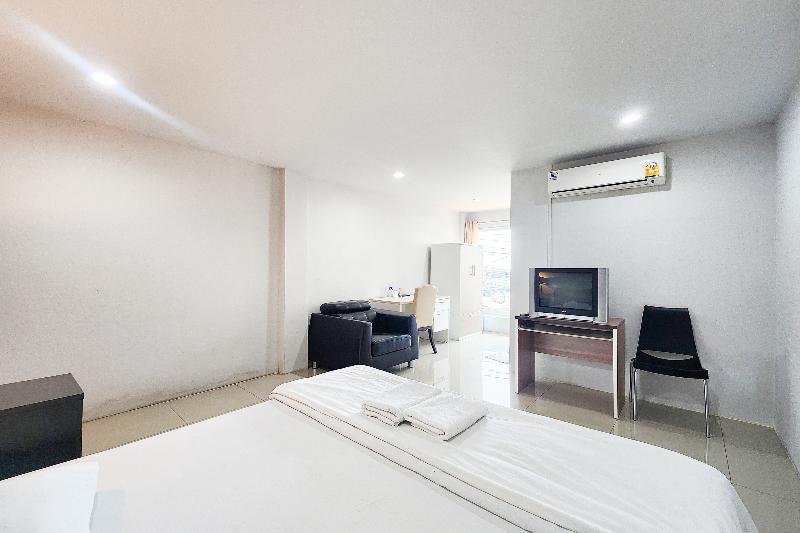 Freesia Bangphi Guest House by ZUZU - Oda