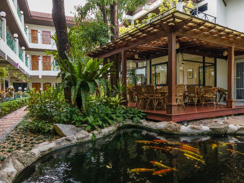 Charlie House Pinklao - Genel
