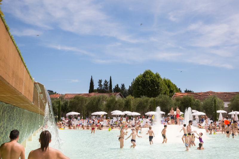 hu Firenze Camping in Town - Havuz