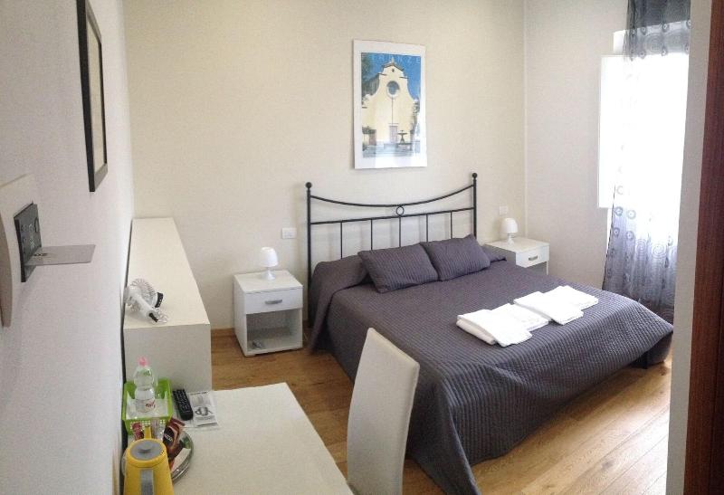 Le Ghiacciaie Bed And Breakfast - Oda