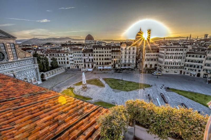 Luxor Florence - Genel