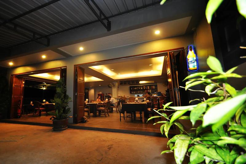 Choophorn House SHA by ZUZU - Restoran