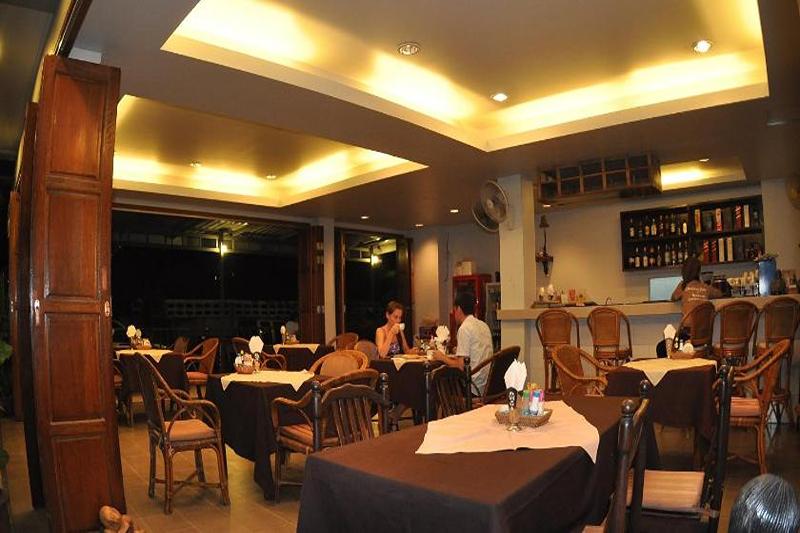 Choophorn House SHA by ZUZU - Restoran