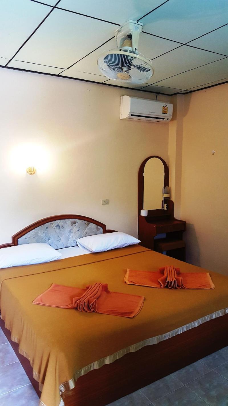 Rattana Guesthouse Bungalow - Oda