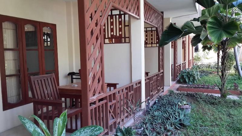 Rattana Guesthouse Bungalow - Oda