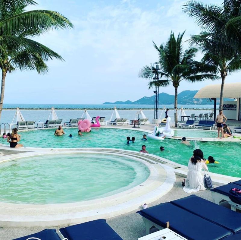 Combo Beach Hotel Samui - Havuz