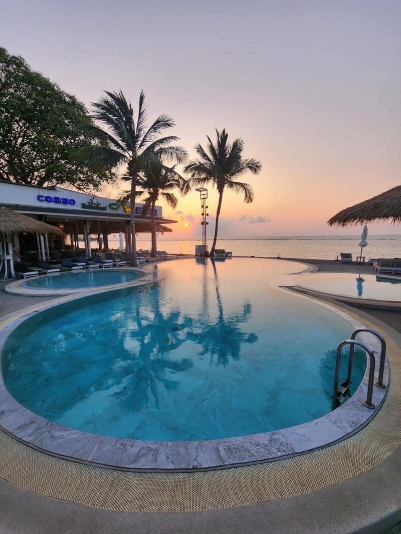 Combo Beach Hotel Samui - Havuz