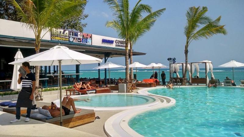 Combo Beach Hotel Samui - Havuz