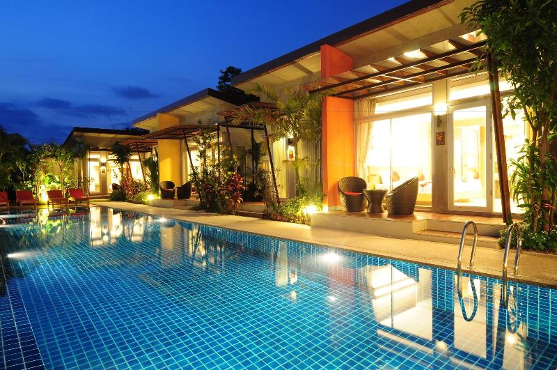 Phu Nana Boutique Hotel - Havuz