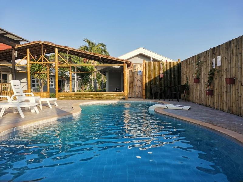 1715 House Caff Resort - Havuz