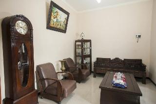 RedDoorz near Stasiun Kota Baru Malang fotoÄŸrafÄ±