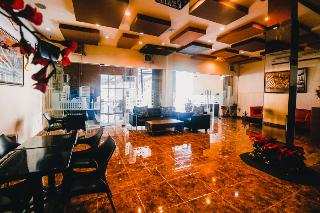 RedDoorz Plus near Sultan Hasanuddin Airport fotoÄŸrafÄ±