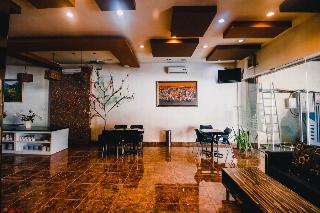 RedDoorz Plus near Sultan Hasanuddin Airport fotoÄŸrafÄ±
