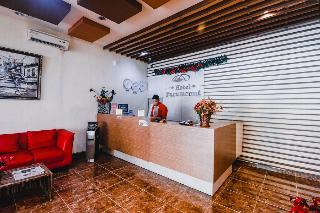 RedDoorz Plus near Sultan Hasanuddin Airport fotoÄŸrafÄ±