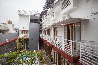 RedDoorz Premium @ Jalan Cengkeh Malang fotoÄŸrafÄ±