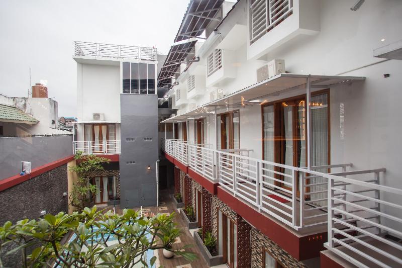 RedDoorz Premium @ Jalan Cengkeh Malang - Genel