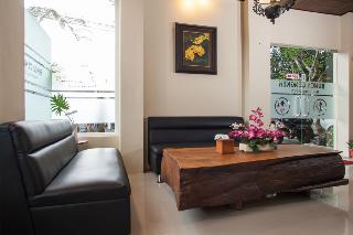 RedDoorz Premium @ Jalan Cengkeh Malang fotoÄŸrafÄ±
