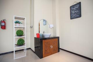 RedDoorz Premium @ Jalan Cengkeh Malang fotoÄŸrafÄ±