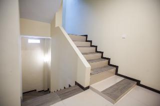 RedDoorz Premium @ Jalan Cengkeh Malang fotoÄŸrafÄ±