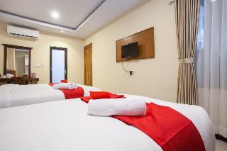 RedDoorz Premium @ Jalan Cengkeh Malang fotoÄŸrafÄ±