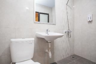 RedDoorz Premium @ Jalan Cengkeh Malang fotoÄŸrafÄ±