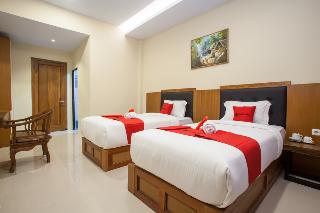 RedDoorz Premium @ Jalan Cengkeh Malang fotoÄŸrafÄ±