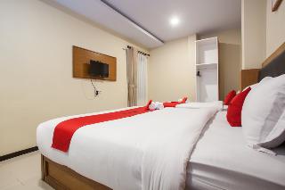 RedDoorz Premium @ Jalan Cengkeh Malang fotoÄŸrafÄ±