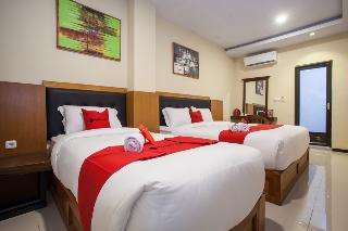 RedDoorz Premium @ Jalan Cengkeh Malang fotoÄŸrafÄ±