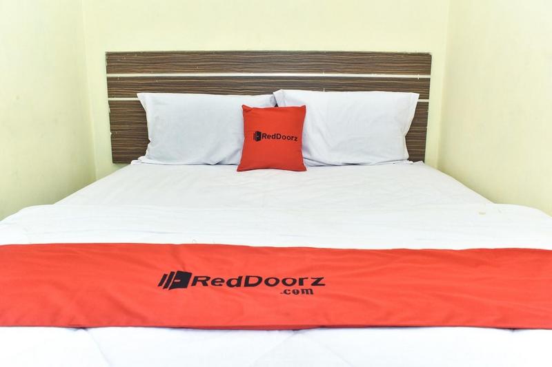 RedDoorz Syariah near Pantai Losari 3 - Genel