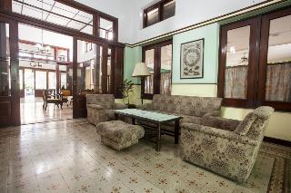 RedDoorz near Balai Kota Malang otel fotoğrafı