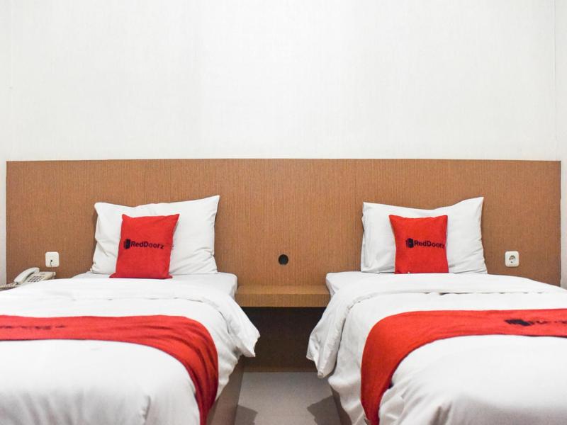 RedDoorz @ Pengayoman Panakkukang 2 - Oda