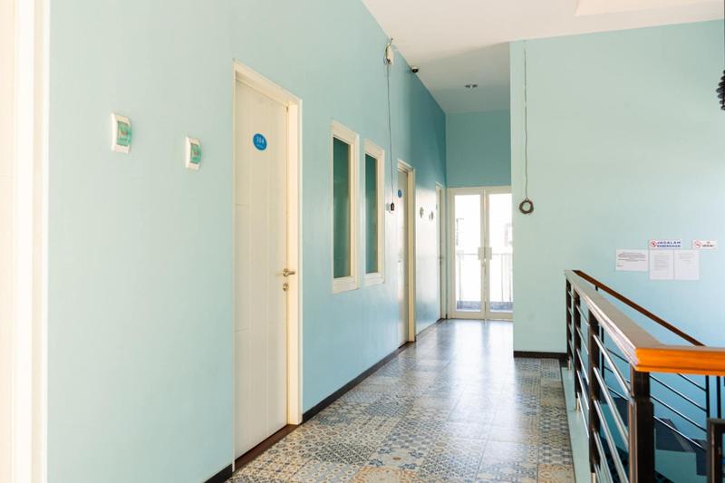 RedDoorz near Gajah Mada Street Semarang - Lobi