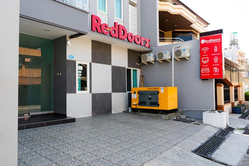 RedDoorz near Gajah Mada Street Semarang - Genel