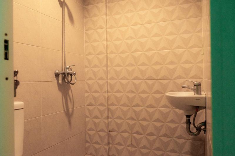 RedDoorz near Gajah Mada Street Semarang - Oda