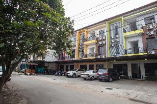 RedDoorz near Taman Krida Budaya otel fotoğrafı