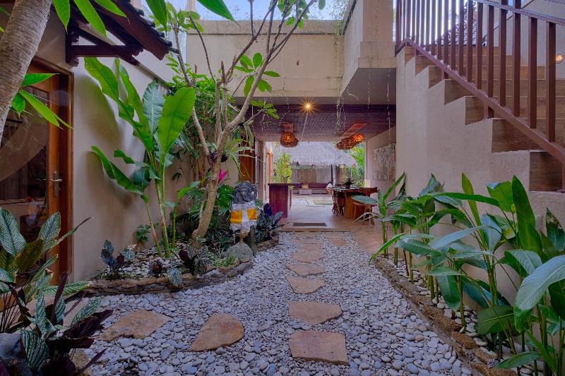 Sanga Sanga Mas Ubud Villa - Oda
