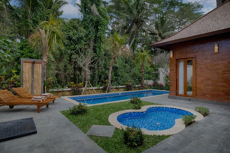 Sanga Sanga Mas Ubud Villa - Havuz