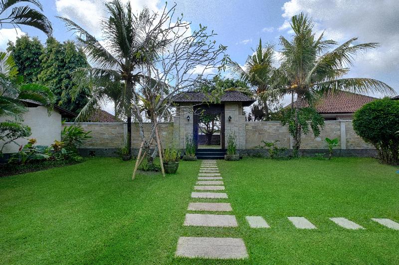 Kutus Kutus Ketewel Villa - Genel