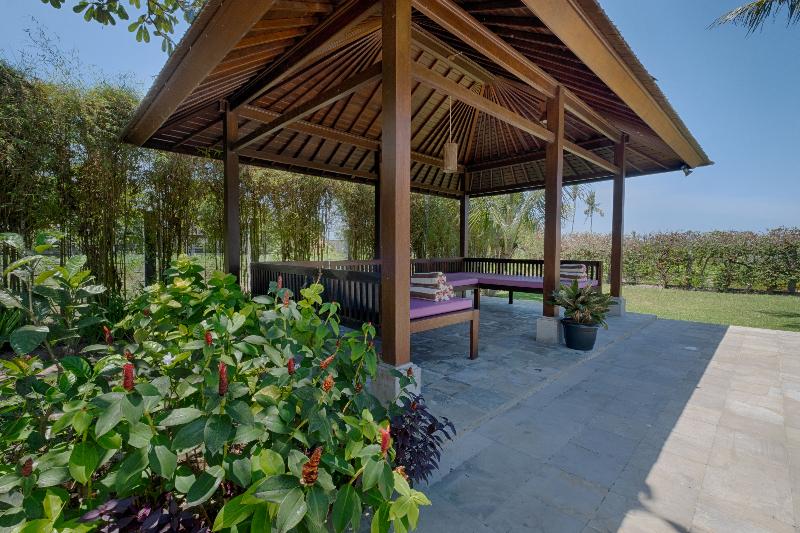 Kutus Kutus Ketewel Villa - Genel