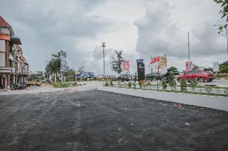 RedDoorz Plus near Ferry Terminal Batam Center fotoÄŸrafÄ±