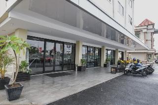 RedDoorz Plus near Ferry Terminal Batam Center fotoÄŸrafÄ±