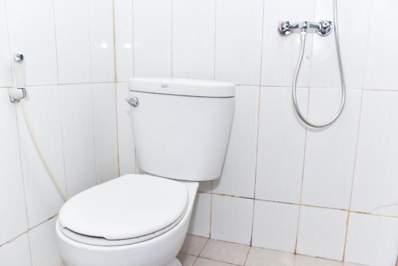 RedDoorz Plus near Malang Town Square - Oda