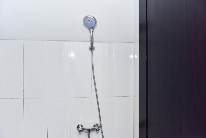 RedDoorz Plus near Malang Town Square - Oda