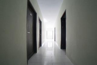 RedDoorz Plus near Mall Panakkukang 2 fotoÄŸrafÄ±