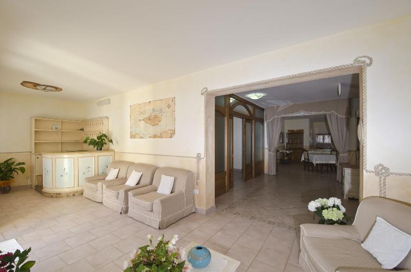 Il Gabbiano Hotel Isola Rossa - Lobi