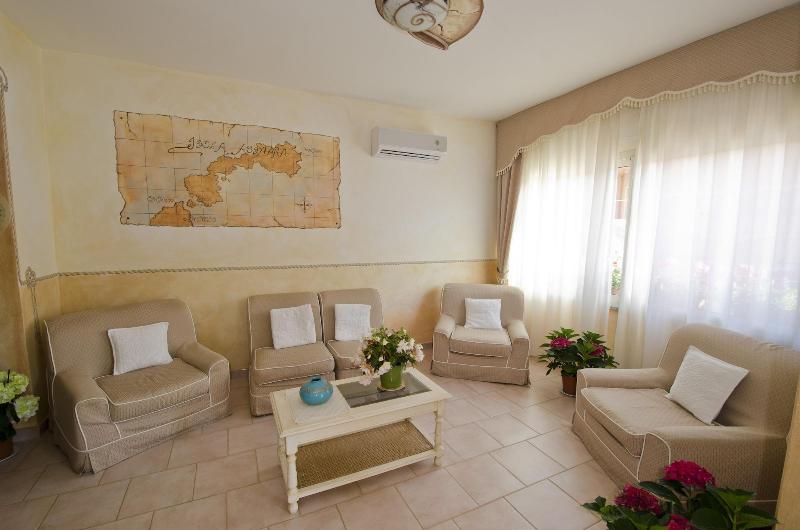 Il Gabbiano Hotel Isola Rossa - Genel