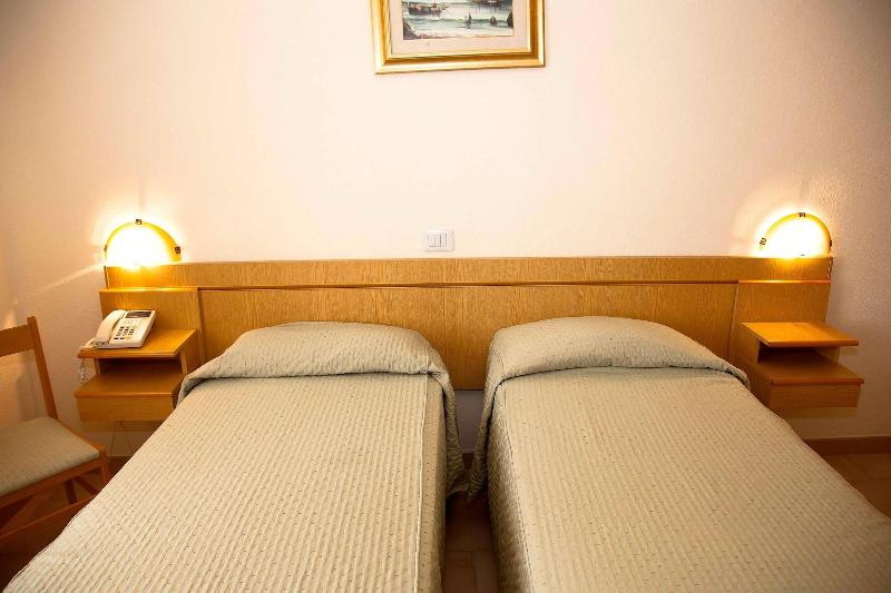 Il Gabbiano Hotel Isola Rossa - Oda