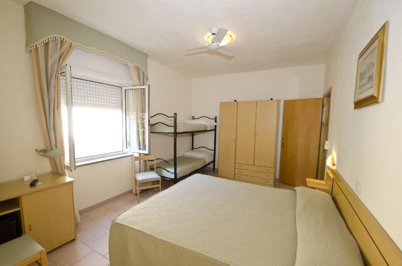 Il Gabbiano Hotel Isola Rossa - Oda