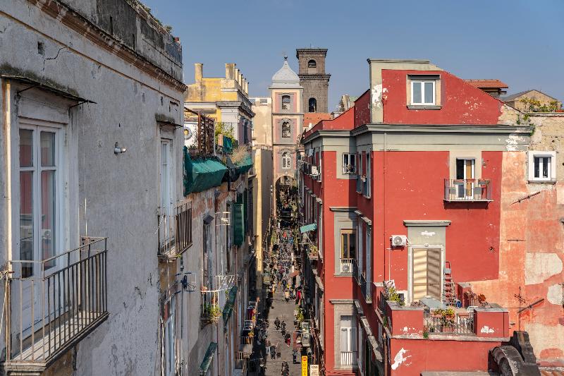It's Room Naples - Genel