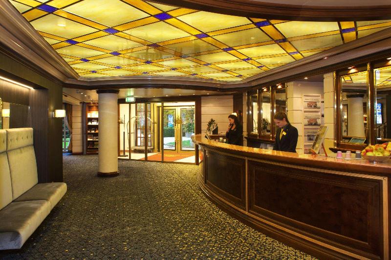 Hotel Der Sonnenhof - Lobi